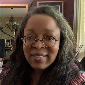 Meet your Posher, Nadine